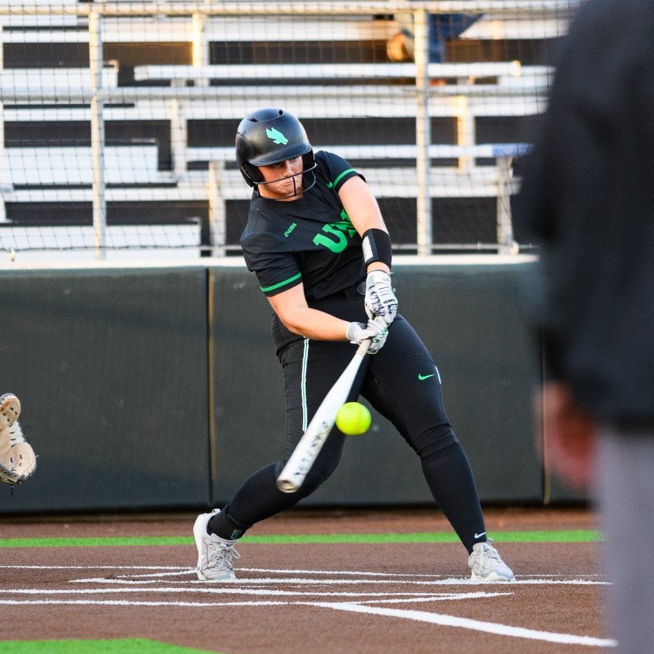 Back on the turf tonight and tomorrow at 6 PM!

Join us at Guyer Softball Stadium as we finish our Fall Ball schedule 🍁

#GMG 🟢🦅