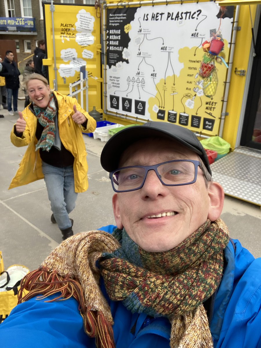 CZappoz's tweet photo. Vandaag ging de peukentrip naar @Juttersgeluk die via De Groene Lobby contact met me op hadden genomen, dat ze van de Beach Cleanups nog ruim 40.000 #sigarettenfilters bewaard hadden voor het kunstwerk. 

#nocigarettefilterplease
#plasticpeukmeuk
#nofilterplease
#plasticbuttsmut https://t.co/Im6hr0JPOL