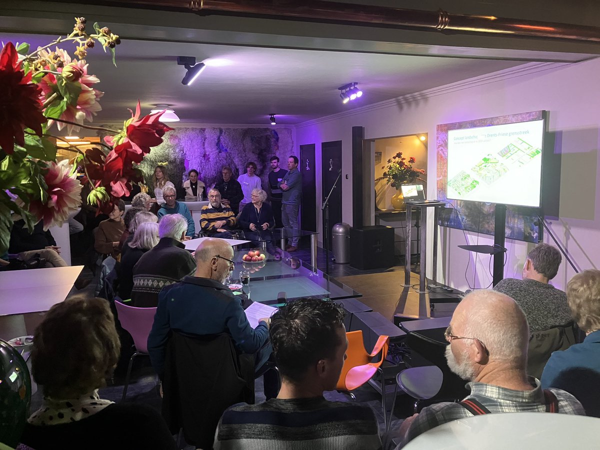 Presentatie eerste concept landschapsvisie Drents-Friese grensstreek in Appelscha. Volle bak. Morgenavond nog een keer in Dwingeloo