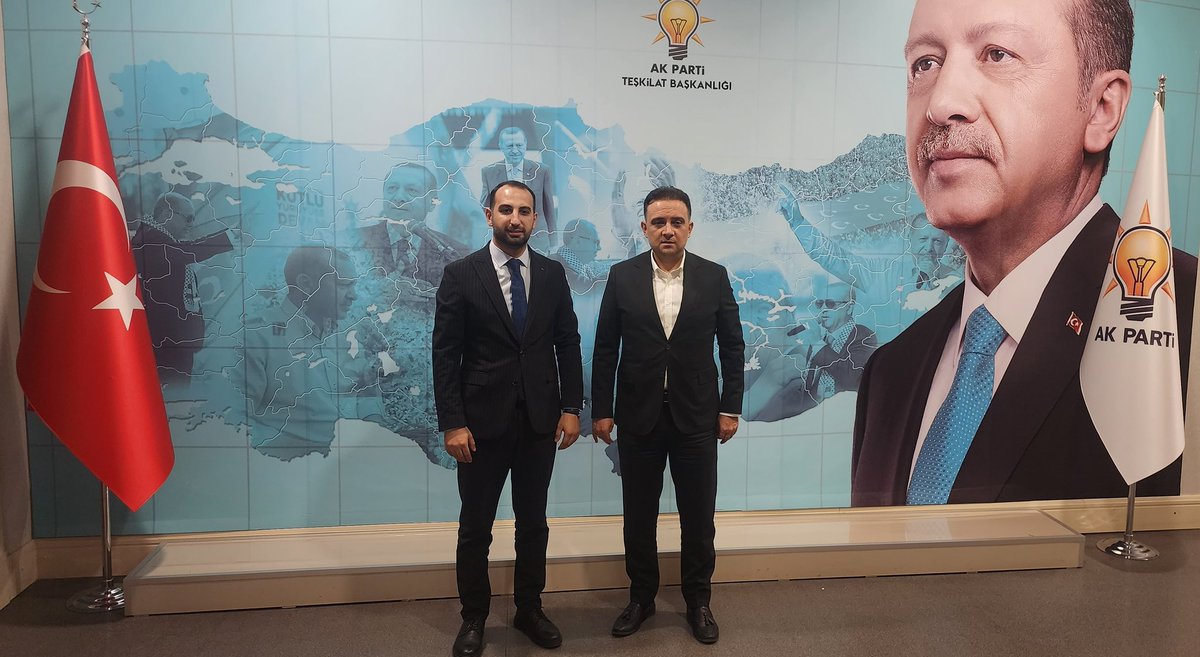 Genel Merkez Teşkilat Başkanlığımızdaki çalışmalarımız sırasında bizleri ziyarete gelen Geçmiş Dönem İl Gençlik Kolları  Başkanımız Ender Gök'e güzel ziyareti için teşekkür ediyorum.