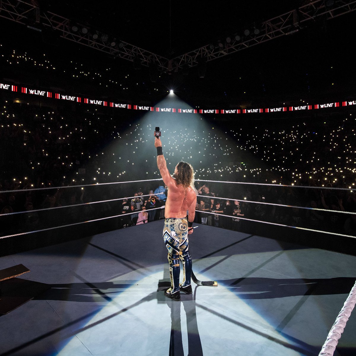 SethRollinsFans's tweet photo. #WWECologne Live Event Digitals #SethRollins #TeamRollins
Gallery: https://t.co/8ZaKPkM5aX https://t.co/UG7vmwSiG2