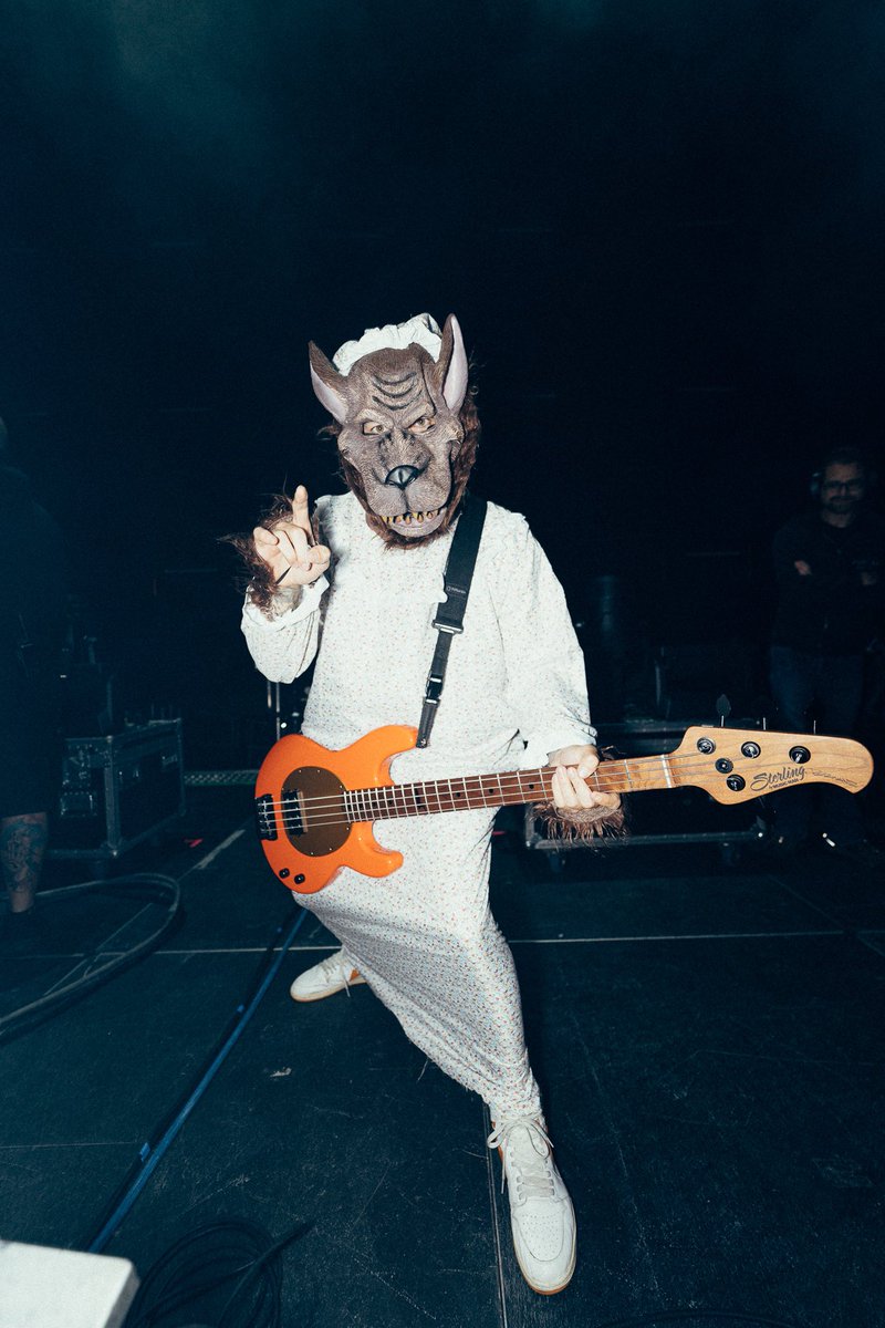 falloutboy tweet picture