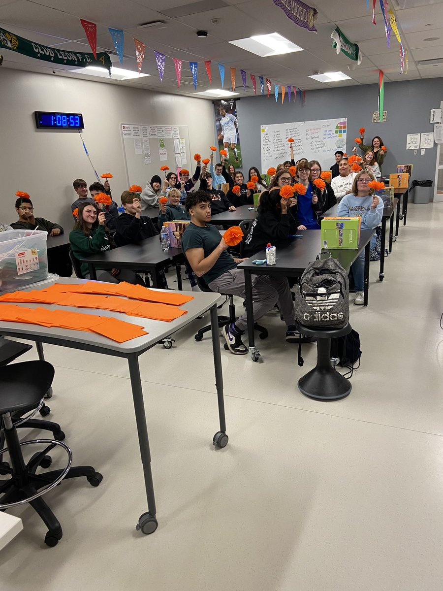 Today the Spanish classes were learning about the Day of the Dead and made the Marigold Flower which is the flower used to decorate during the Day of the Dead! Great teamwork!