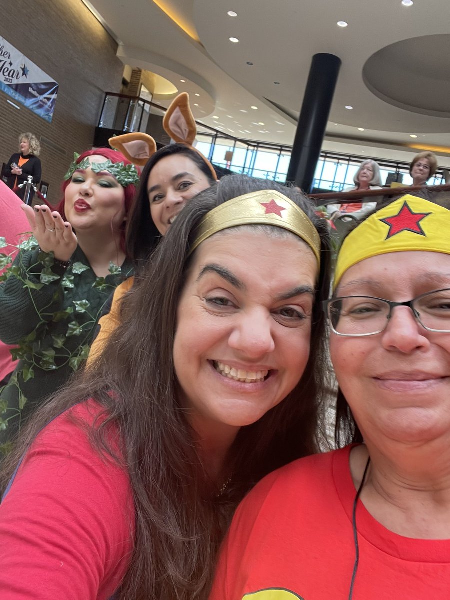 Happy Halloween 🎃 
Thank you @SEL_Champions for our Cookie Decorating time! <a href="/mtss_iisd/">MTSS_IISD</a>