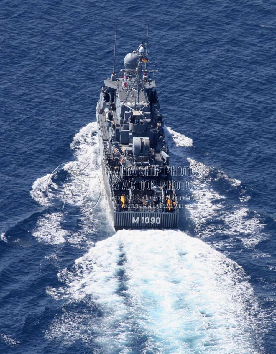 Shipguru's tweet image. #Bundesmarine (#GermanNavy) #EnsdorfClass #minesweeper #M1090 #FGS_PEGNITZ #underway #offshoreMalta - 21.02.2010 - maltashipphotos.com - NO PHOTOS can be used or manipulated without our permission @bundeswehrInfo @WarshipCam @WarshipPorn @WarshipsIFR @warshipworld