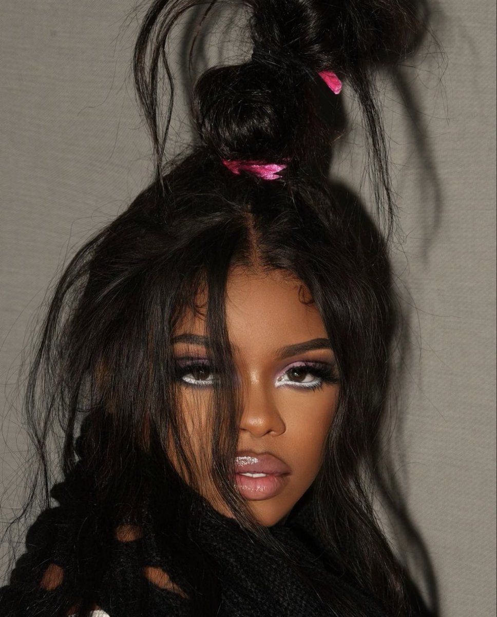 rapalert6's tweet photo. Dreezy as a Bratz doll for Halloween. https://t.co/Axbyfv53et