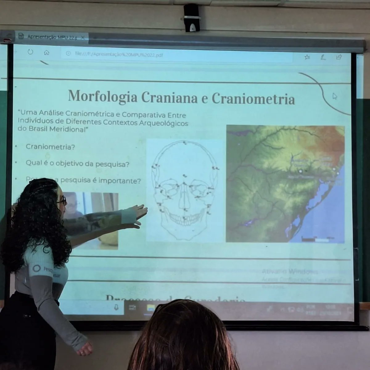 lapeex_furg's tweet image. A nossa aluna Débora Barros Nascimento recebeu o Prêmio Destaque CIC FURG 2023!! Débora ébolsista PROBIC-FAPERGS (n° 2023-0234) e apresentou sua pesquisa em desenvolvimento sobre Morfologia Craniana na 22ª Mostra de Produção Universitária da FURG.
Parabéns, Débora!