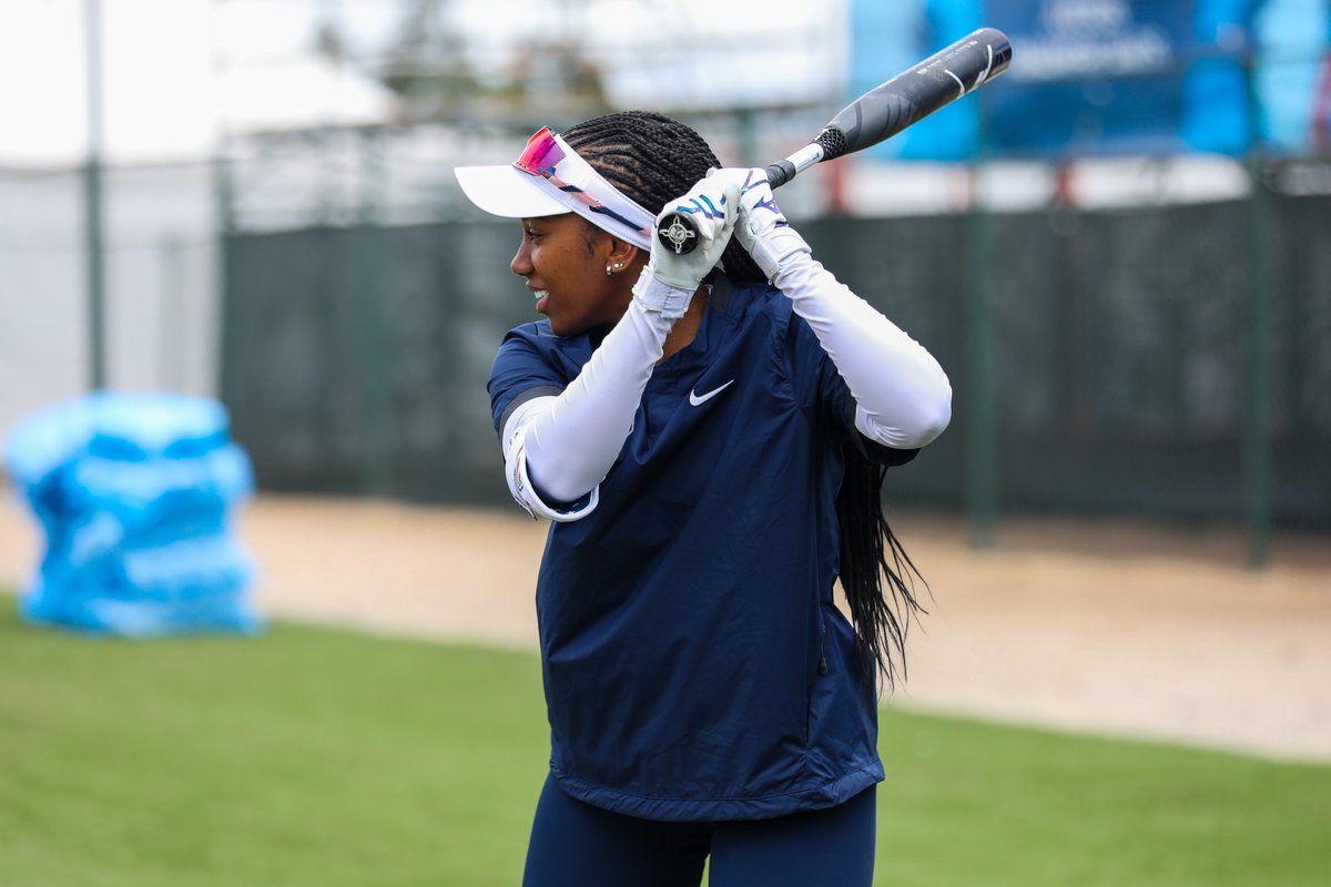 a perfect 3-0 record for Janae and @USASoftballWNT to begin the 2023 @PanamSports Games 🤘 #HookEm | @JanaeJefferson4