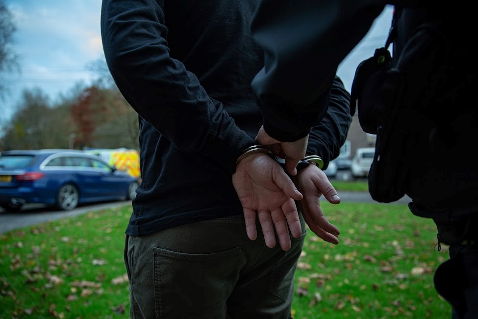 Officers from your BwD TaskForce have this afternoon arrested a 34-year-old male on suspicion of possession of a bladed article and offensive weapon after being found with a lock knife and baton. This will not be tolerated and we will always take positive action.

#BwDTaskForce