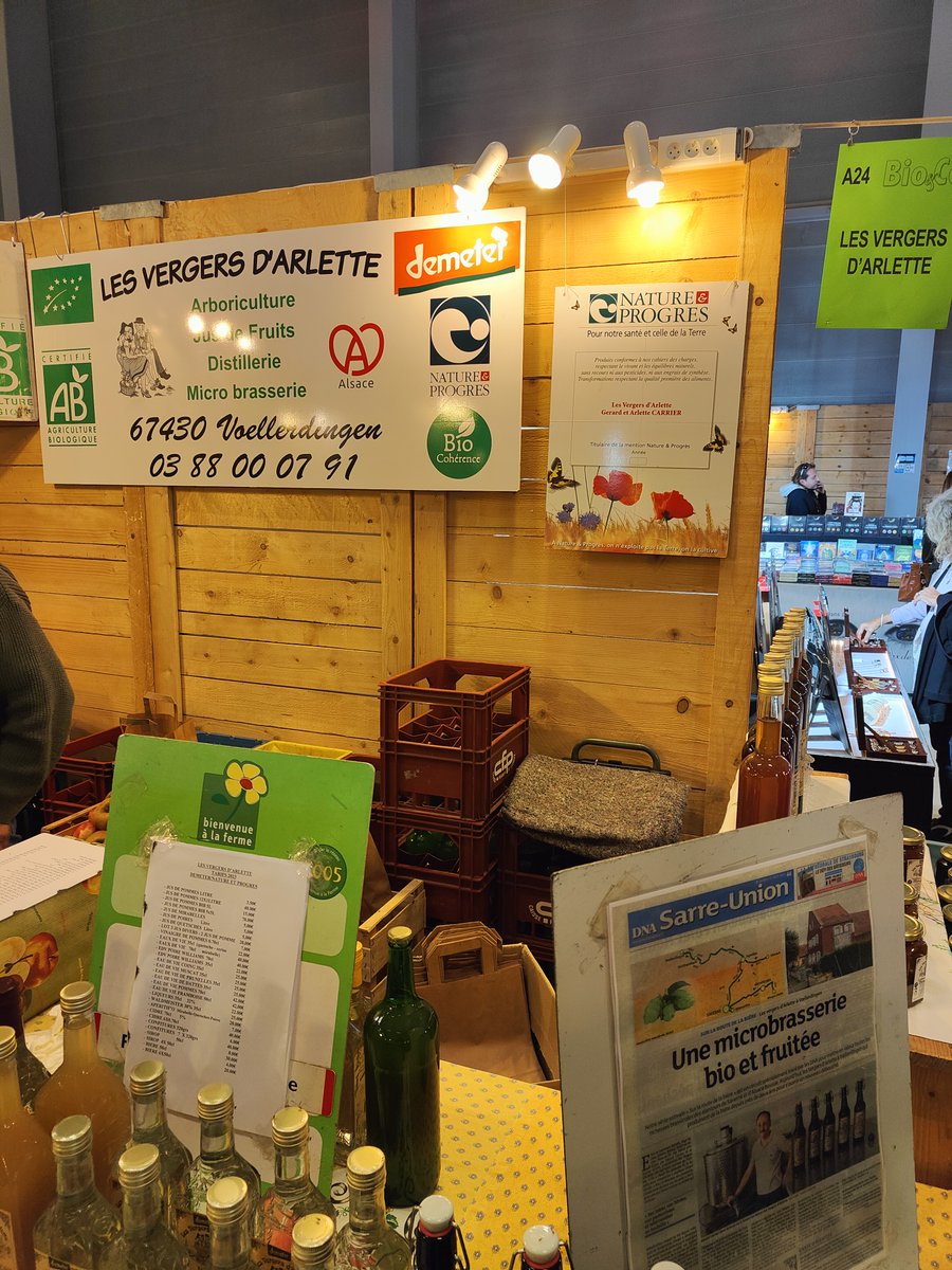 EquipeMirabelle's tweet photo. Retour en images sur le Salon BIO&amp;CO qui s'est déroulé ce week end 📸 
Nous avons rencontré deux producteurs passionnants et vous les présenterons cette semaine.  
Restez connecté ! 📲  #SalonBIOCO #ProduitsBio #ProducteursLocaux https://t.co/TWKIePj1pP