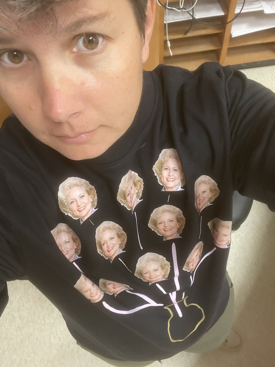 Sometimes being a teacher on Halloween means making a punny shirt that many don’t understand. #goldengirls
