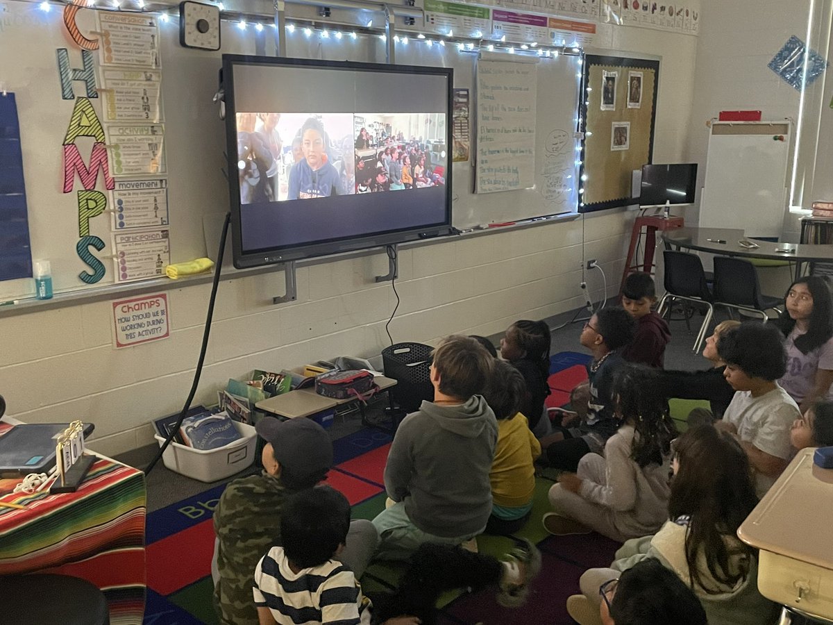 north_chatham's tweet photo. Our students are global collaborators! Today our 3rd grade Dual Language classes participated in a cultural exchange with a class in Ecuador to learn about Dia de los Difuntos and share our Halloween traditions. 🖤💛 @ParticipateLrng #CCSDigitalLearning https://t.co/vdeKR2C0Gr