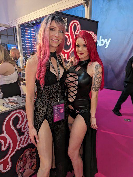 Es war mir eine Freude dich kennengelernt zu haben @sugar__sunny 💓  #Venus2023 #venusberlin @venusberlinoff<a href="/tag/venusberlin"class="tags"><span>#venusberlin</span></a><a href="/tag/venus2023"class="tags"><span>#venus2023</span></a>