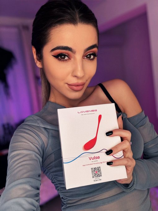 Heey guyssss! ⚠️ New toy in my collection!! #Lovense #Vulse 🔥It s such a soft touch and&hellip;guess what?!<a href="/tag/lovense"class="tags">#Lovense</a><a href="/tag/vulse"class="tags"><span>#vulse</span></a>