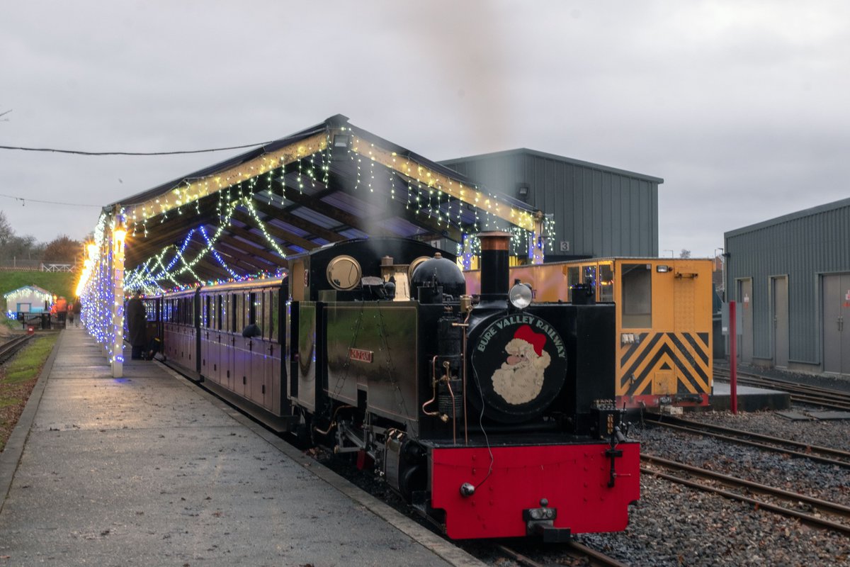 Now that we have stopped daily running, Aylsham Station is being prepared for the festive season🎅🎄 We have our Festive Express Trains for families. bvrw.co.uk/events/Festive… and our Noel Night Train evening experience for adults. bvrw.co.uk/events/noel-ni…