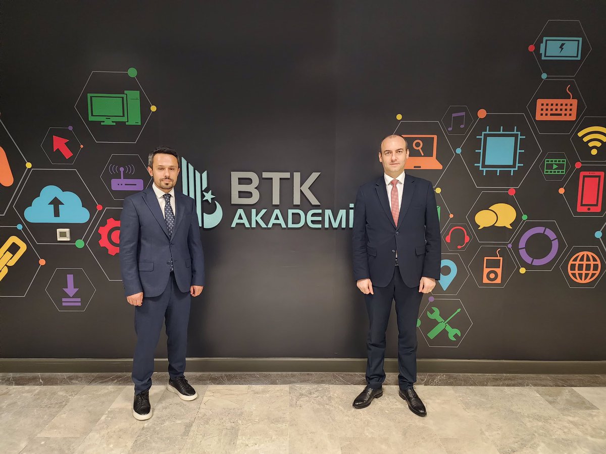 Bilgi Teknolojileri ve İletişim Kurumu (BTK) İK ve Eğitim Daire Başkanı Sn. Mustafa Ermiş ile görüştük.
