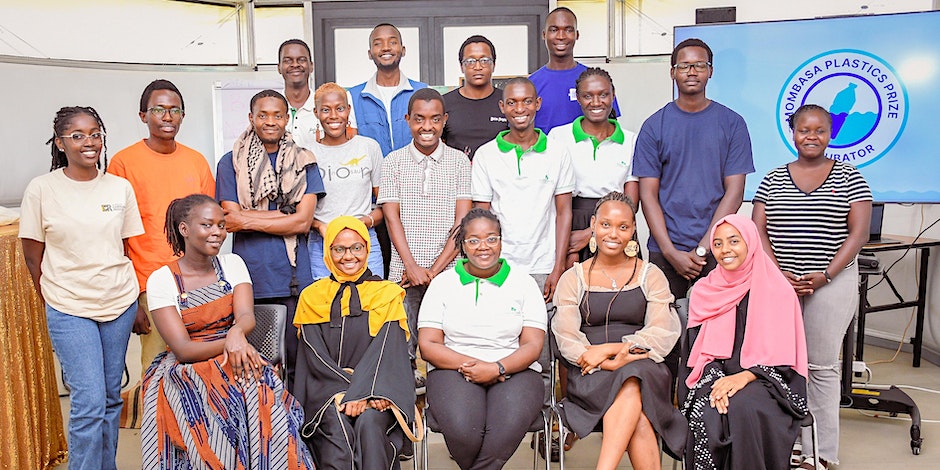 _meetLawrence's tweet photo. I found peace in raging waves!

The #MombasaPlasticsPrize has been a life-changing experience for me. It has sown a seed in me that will flourish.

Most valuable lesson: '"If it is tough, just keep doing it and you will succeed." https://t.co/XYT5HTlBQU