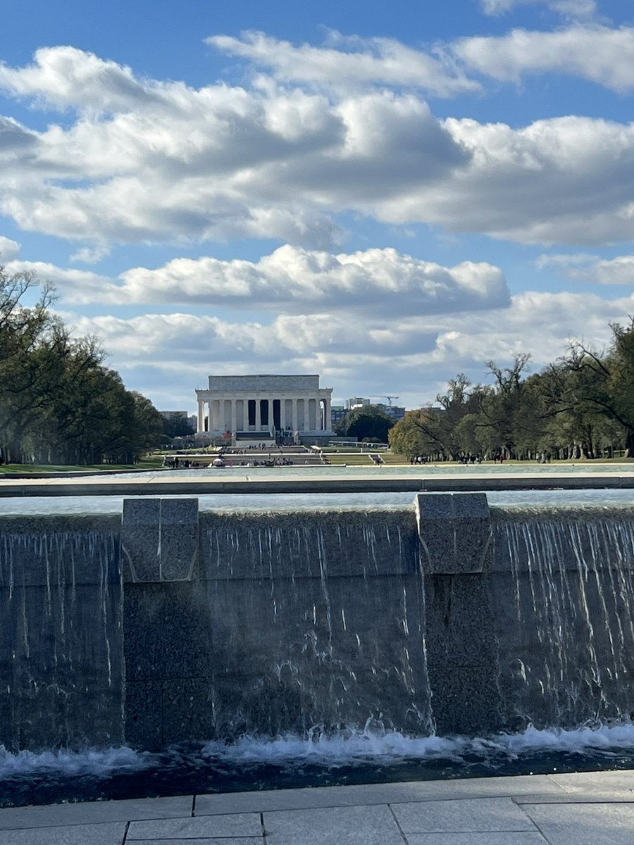 Washington DC with a great group of young people! 
<a href="/HarmonPrincipal/">Mark Abramovich</a> <a href="/HarmonBus6/">HarmonBus6</a>