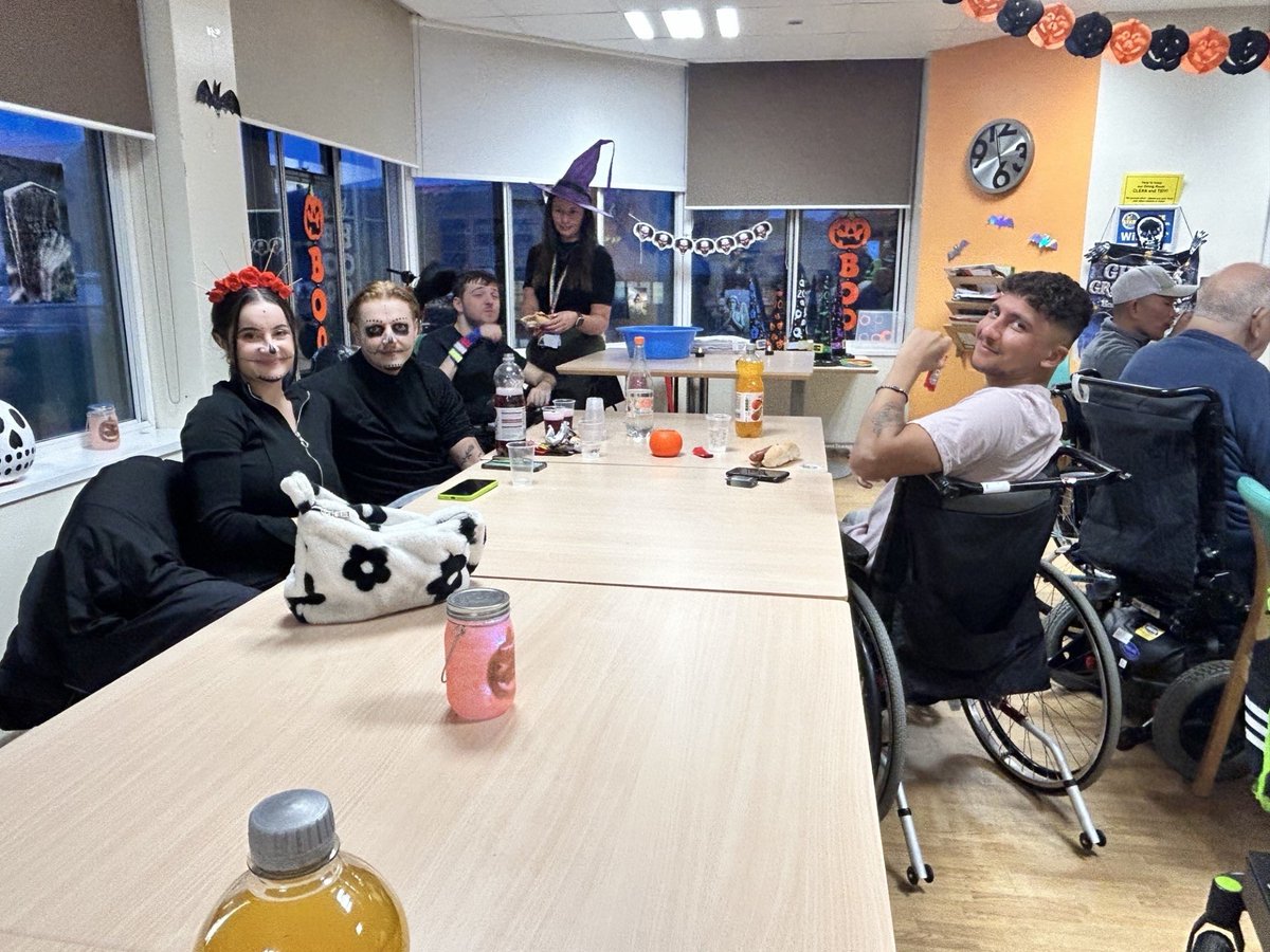 Salisbury Spinal Centre tweet media