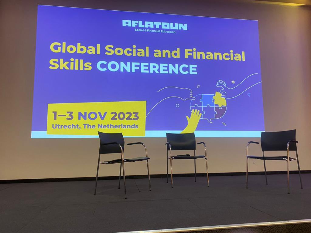 IFSIPRtg's tweet photo. Les efforts du #Togo sont salués de nouveau à l’international avec la participation d’@IFSIPRtg à la conférence sur l’éducation financière et sociale au Pays-Bas. 

Durant 3 jours, partage d’expériences et présentation du modèle inédit togolais de l’inclusion financière. https://t.co/G9BhxceXXa