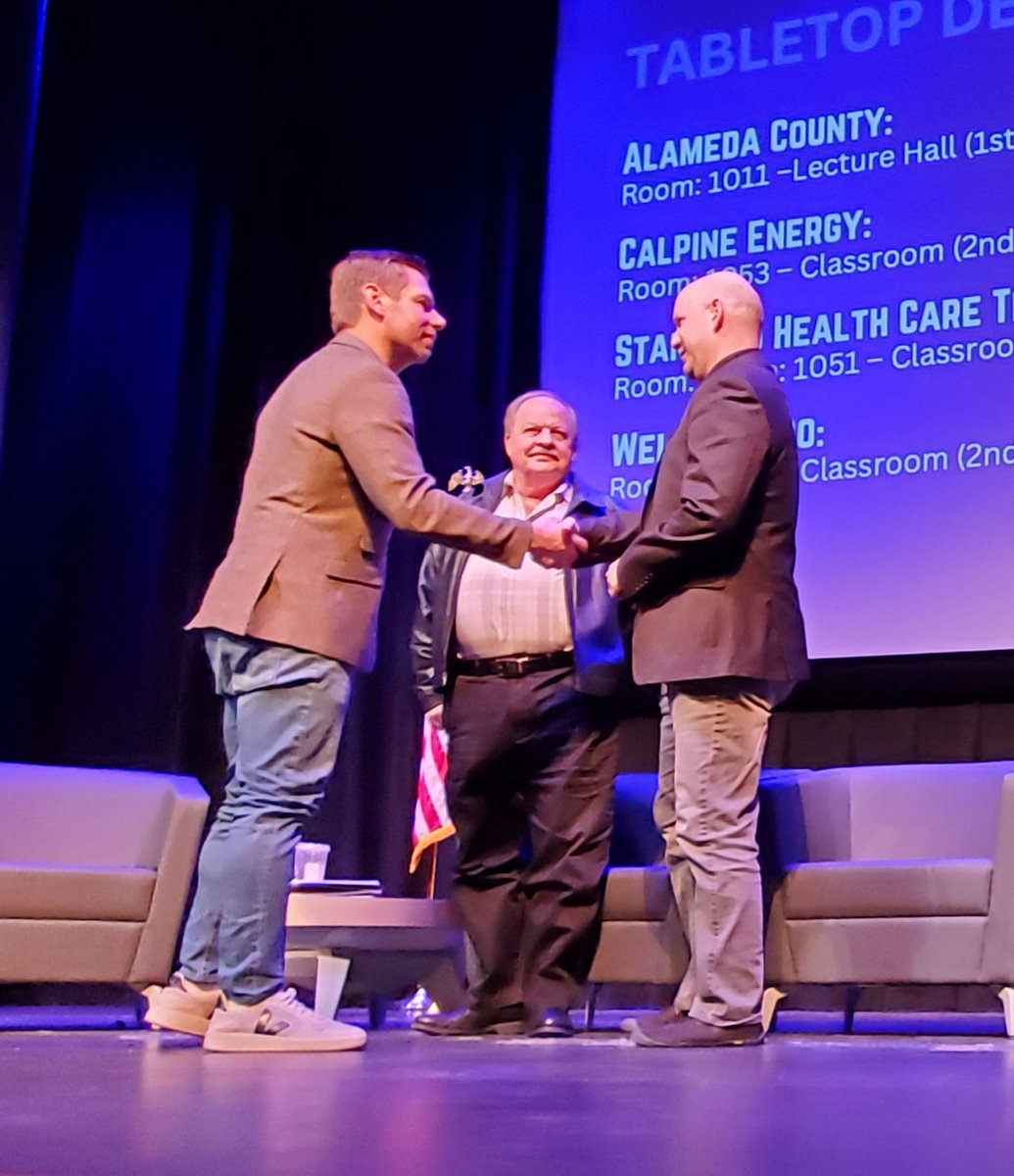 Proud to join <a href="/RepSwalwell/">Rep. Eric Swalwell</a> in the effort to help small- and medium-size business owners learn effective prevention from #ransomware in the current #ThreatLandscape, which affects all sectors and communities.