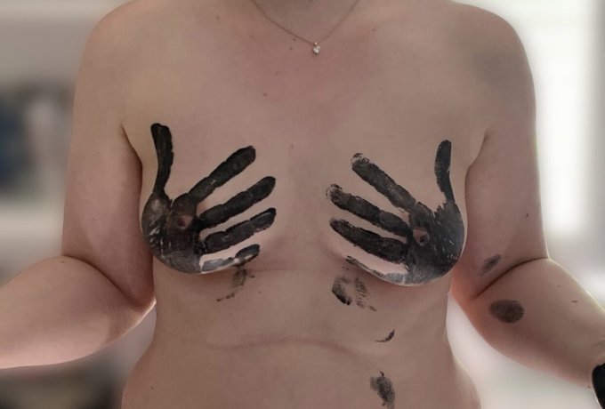 On s&rsquo;amuse 😘🔥 https://t.co/wK3IRzXKk4<a href="/tag/vendrediseins"class="tags"><span>#vendrediseins</span></a>