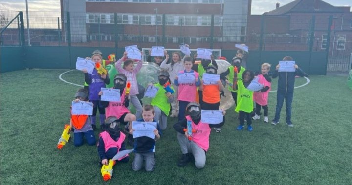 zorbeventsltd's tweet photo. Day 3 of our October Half Term Camp.. Great day of activities and Nerf Wars!
#Zorbeventsltd #alwaysfun #workingwithlocalcommunities
#HAF2023 @PlayMpac https://t.co/rreopY26Ny
