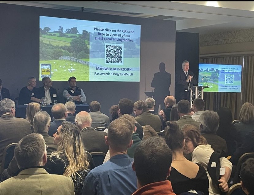 Andrew Robinson tweet media