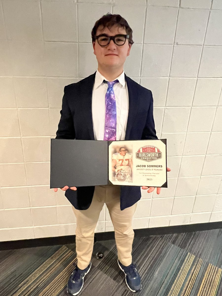Congratulations to <a href="/Burlsworth_Fdn/">Brandon Burlsworth Foundation</a> 2023 Honoree Jacob Sommers from <a href="/usmsocial/">University School of Milwaukee</a>,  <a href="/USMathletics/">USM Athletics</a> His character is just one of the many traits that make him a terrific role model and teammate.