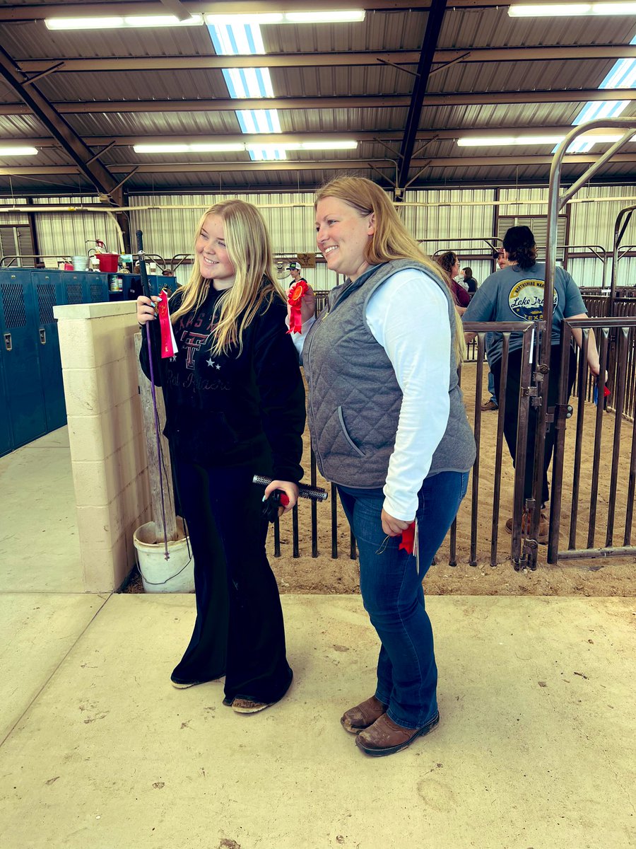 Had the time of my life at the <a href="/LHSFFA/">Leander FFA</a> Faculty Showmanship Show! Hollie &amp; Herman (pig) and Kendall &amp; Bubba (mini cow) were a blast to work with. I learned so much from Kendall &amp; Hollie - both great leaders in our FFA program. Can’t wait for next year!!