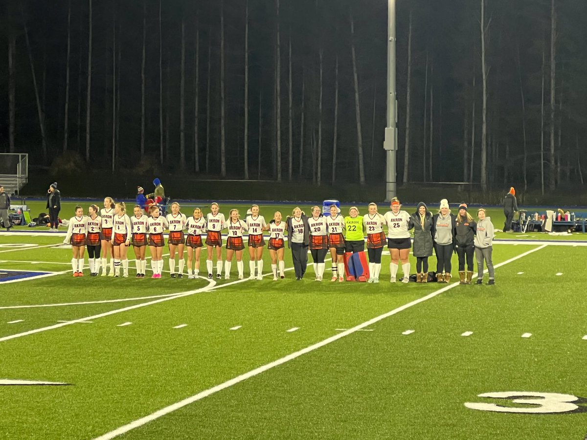 AkronHSSports's tweet photo. Field Hockey defends their title with a 1-0 win over Medina. It was a battle for 60 minutes!

Congratulations ladies!!!!! https://t.co/KnAMgTMg1Z