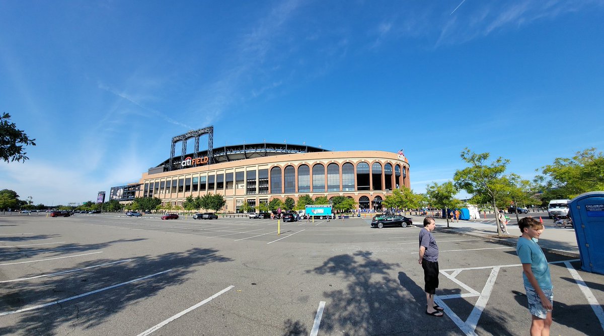 R3C_2_'s tweet photo. I don't know if anyone has made mention of this, but if you go into photo mode at the edge of Asotria in Spider-Man 2, you can see a loosely modeled Citi Field! Gonna let us visit @insomniacgames ?
@Mets #SpiderMan2 #LGM #CitiField #BeGreaterTogether #PS5hare #InsomGamesCommunity https://t.co/CI3b8jca8g