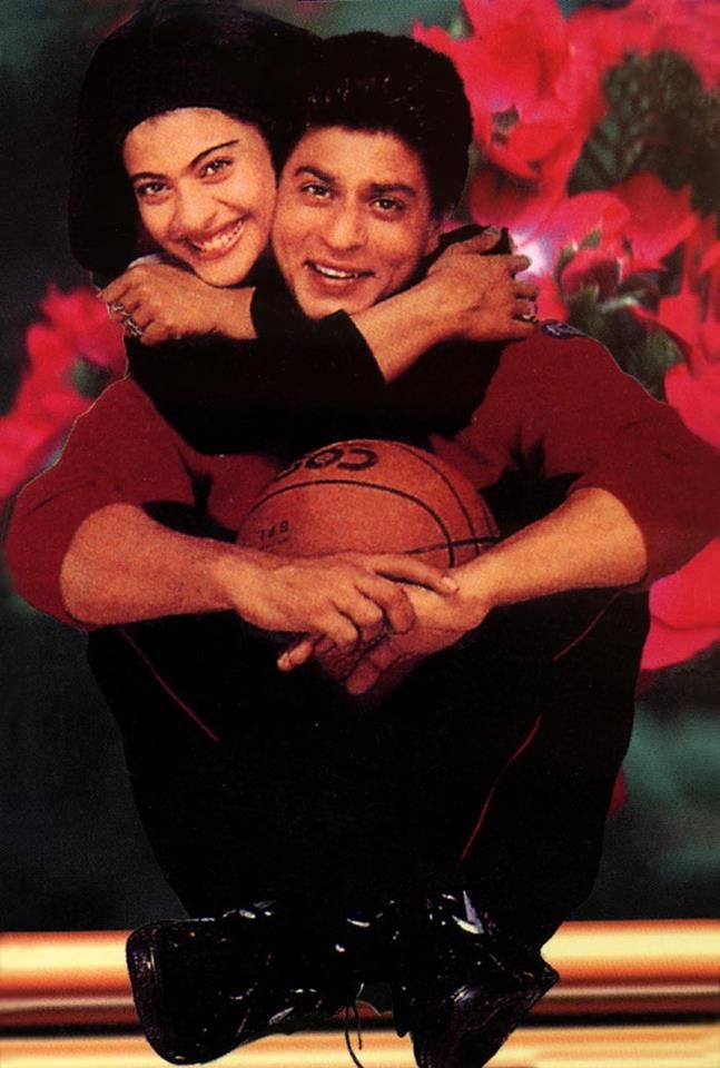 samima_deena's tweet photo. @iamsrk, He is the man who can make me smile anytime https://t.co/x57qVVJ0jV is his birthday. Happy birthday sweetheart. Stay safe stay healthy. Lots of love and admiration for your special day. #ShahRukhKhan #kajol #ShahRukhKhan #SRKajol #SRKBirthDay https://t.co/U6tSnGaUhH