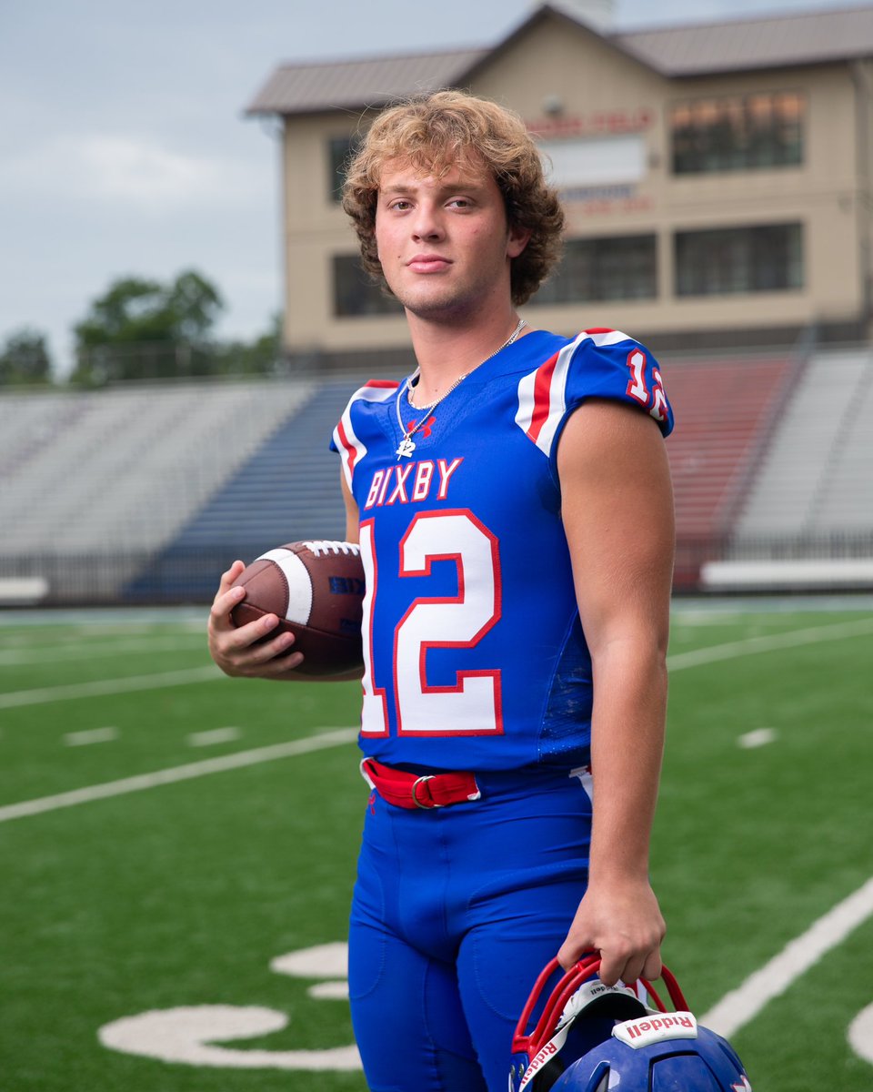 CbrownCourtney's tweet photo. It’s Wednesday Night and it’s Time for The Bixby Football Coaches Show hosted by @shawn_tiemann  with Player Guest Junior  LB/TWB    @Cooper_Parker12  @docscm @jbrown6216 @BixbySpartanFB @tulsaanimal971 https://t.co/pFgfjlKRlD