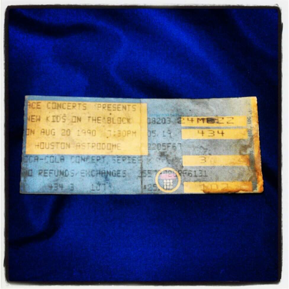 sgrg92's tweet photo. @NKOTB @dannywood @DonnieWahlberg @joeymcintyre @JonathanRKnight @PaulaAbdul @djjazzyjeff215 Mine got ruined in a flood a few years ago, but it's still hanging in there. Way up in the mezzanine of the Astrodome on August 20, 1990. ❤️🥰 #MagicSummerTour https://t.co/xrg5FABQxi