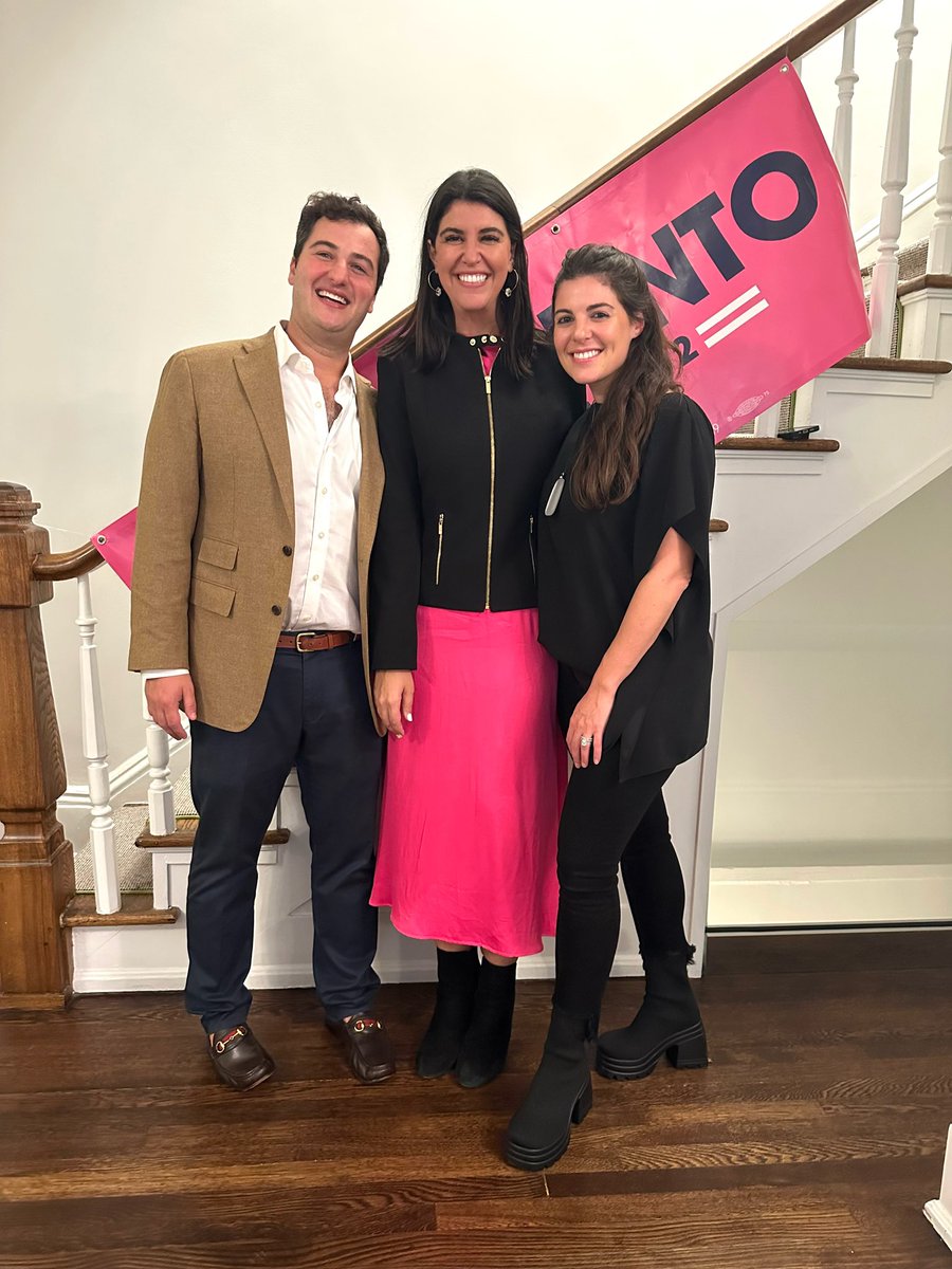 brookepintodc's tweet photo. Another great meet up with neighbors as we look to the future for Ward 2! I am so grateful for the great ideas, earnest questions, and enthusiasm to support our campaign for four more years! ☺️ https://t.co/yN01X0Lzgi