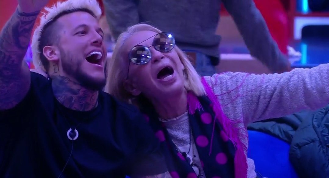 aycaraysisoy's tweet photo. Un minuto de silencio por el ganador robado de ghvip 8 por un mueble del ikea, gracias por todo Mandi #GHVIP1N #GHVIP2N https://t.co/6GeLBThBNb