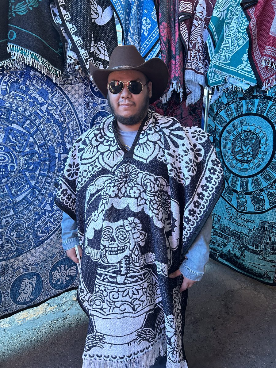 CaptainKappa04's tweet photo. When @KMTLoL7 says “take me to the swap meet partner” @tokozoona https://t.co/bfoN7AFdVc