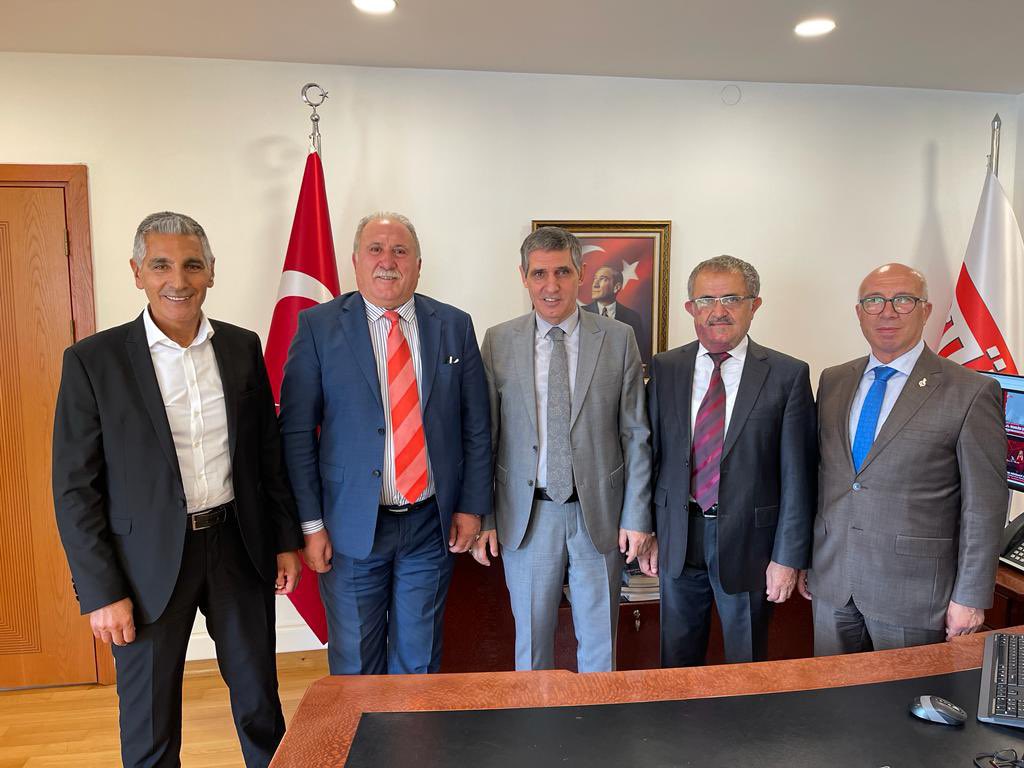Radyo Televizyon Üst Kurulu (RTÜK) üyesi ve Başkan vekili kıymetli abimiz sayın Orhan Karataş’ı makamında ziyaret ettik,yakın ilgi ve samimiyeti için kendisine teşekkür ediyoruz.