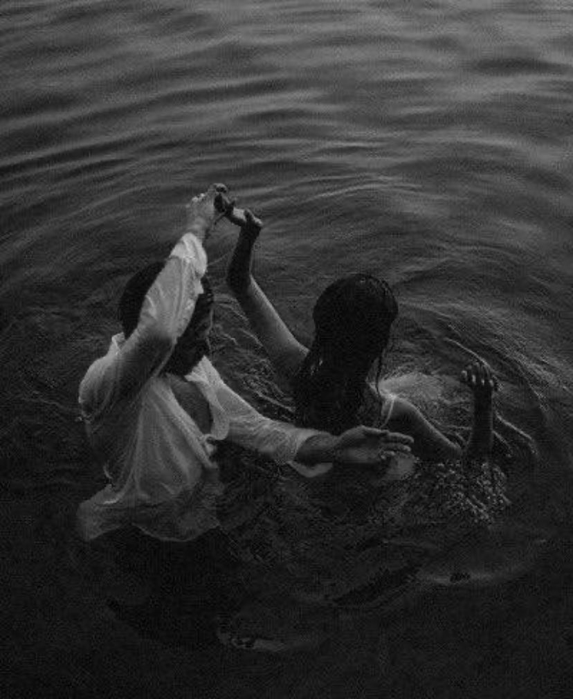 saquari_'s tweet photo. “I don't know where my road is going, but I know that I walk better when I hold your hand.” https://t.co/iemB39Tquo