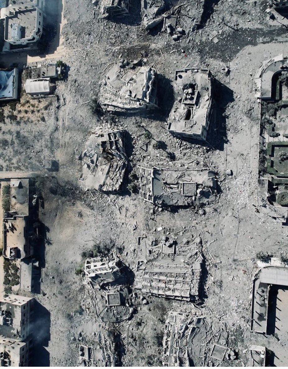 Raffi_RC's tweet image. 3000+ innocent 🇵🇸 children have been killed (countless maimed) by 🇮🇱 IDF #Gaza_War. 

how many 1000s more?? @JustinTrudeau CALL for #ceasefireNOW • @POTUS PLEASE act to end this genocidal horror.

must response to Hamas terror be the death of 1000s of innocents? #salaamshalom