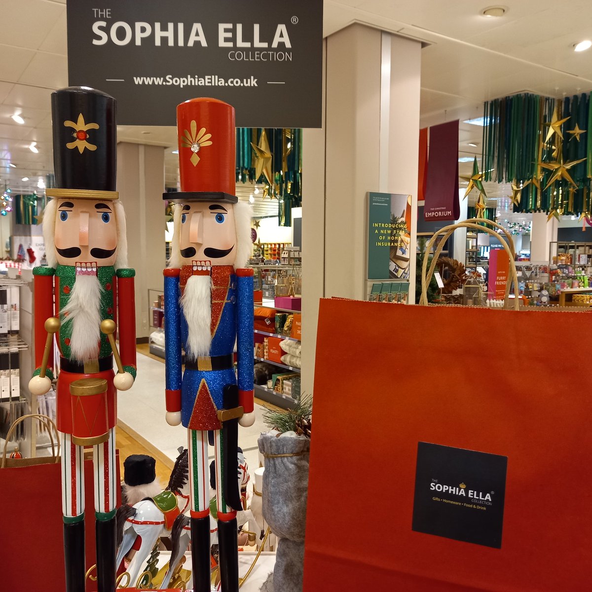 SL_SUNNISIDE's tweet photo. 🎅 We can't wait to welcome you to the Sophia Ella Christmas pop up shop in John Lewis Newcastle this weekend. You will find us on the ground floor next to menswear (next to menswear) where you will find unique festive decorations, our amazing scented candles and great service! https://t.co/lE7f4EjtEO