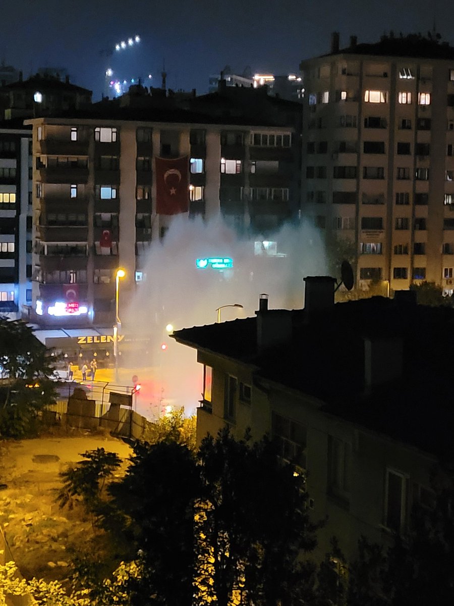 aynuraltunkas's tweet photo. @iski_destek @AltunkasNilgun @IBBcozummerkezi @iskignmudurlugu Şu anda durum daha da vahimleşti. https://t.co/ijPnTLPztk