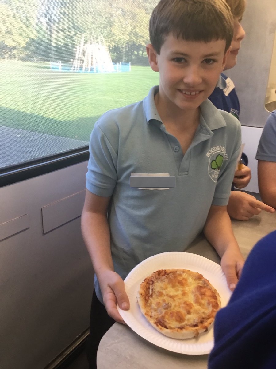MrsFWren's tweet photo. Thank you so much to the @ican_and_iam team who visited @w_woodborough today. Willow Class enjoyed inflating their self esteem balloons 🎈 and especially loved making and eating the tasty pizza🍕 @equa_mat @esayer893 @HHHodgkinson @paperandsmiles @CathrynPoole6 @JaneBry46158623 https://t.co/a1VEjeAwkZ