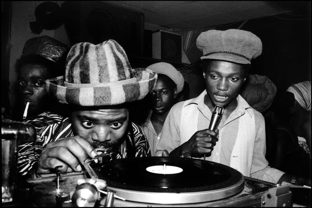Sadlers_Wells's tweet photo. Our East Bank partner @vam_east has just announced their opening exhibition 🎉
The Music Is Black: A British Story explores how Black British music has shaped British culture. Opens 2025.
📷 Jean Bernard Sohiez
#TMiB #vameast #EastBank https://t.co/4kJc1nd4Xf