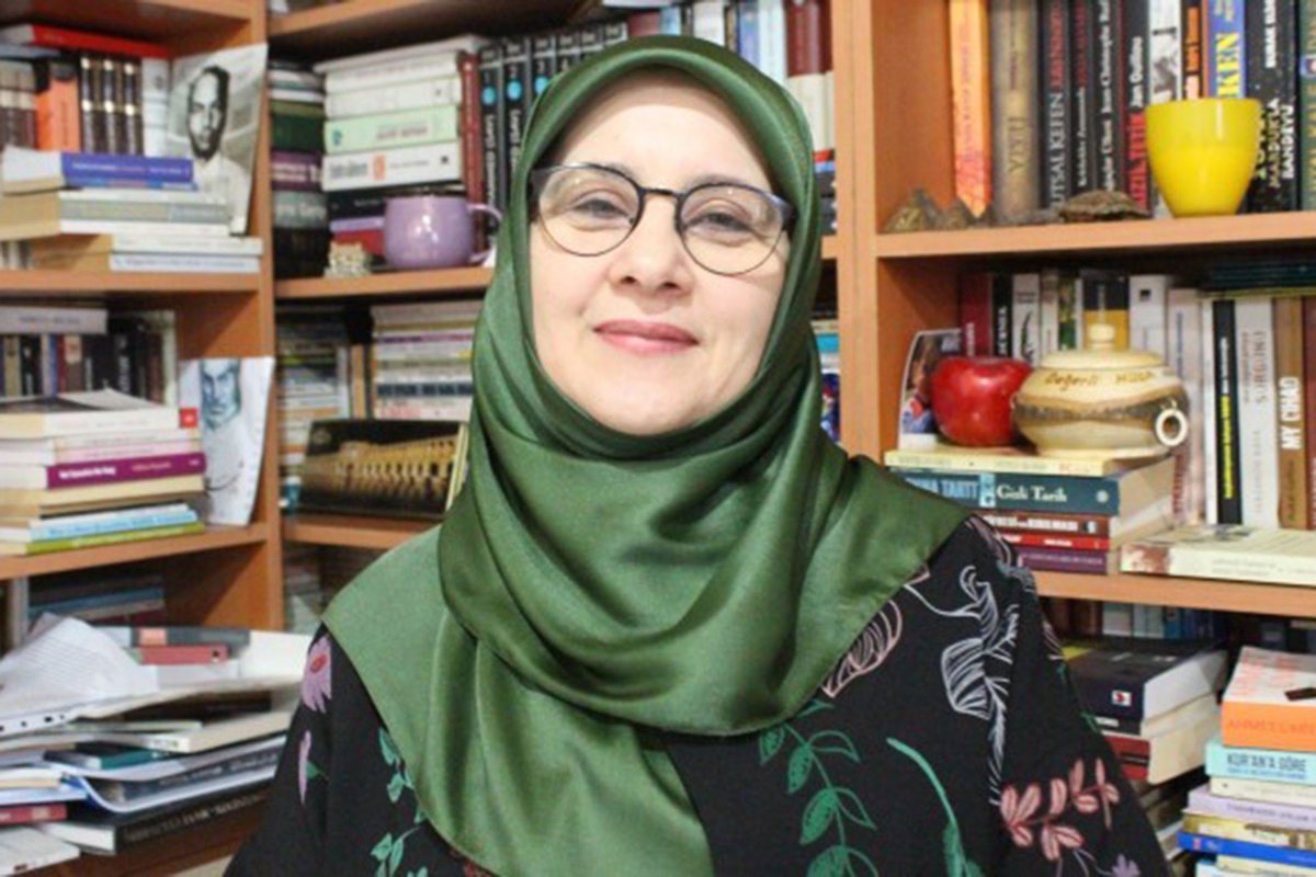SeriHilde5's tweet photo. Hüda Kaya yalnız değildir. https://t.co/AKrddfl7zX