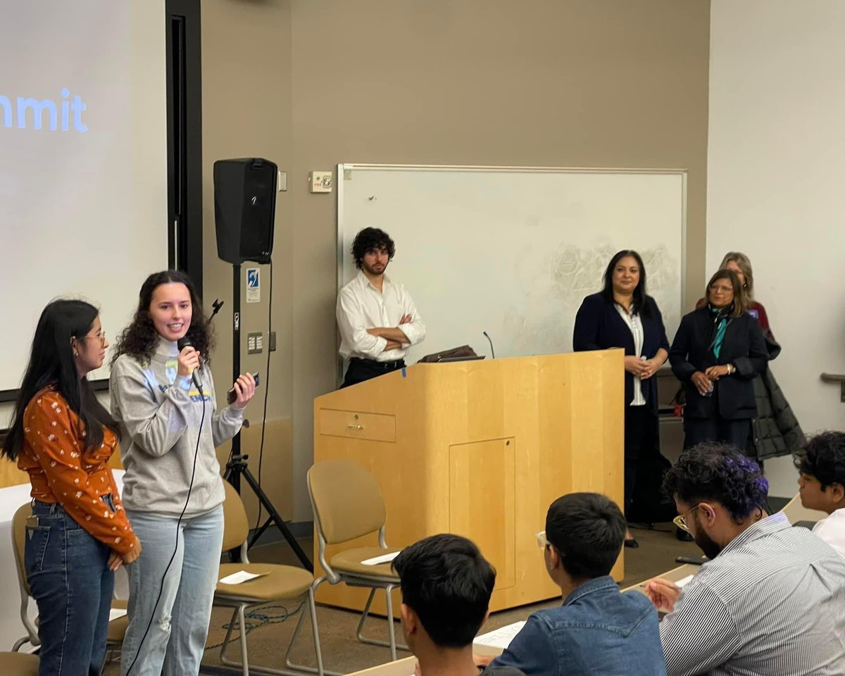 GirmayZahilay's tweet photo. Couldn’t be prouder of our Build the Bench initiative growing &amp; supporting 70 attendees, including dozens of young leaders, at the first Youth Leadership Summit! Thank you to my @buildthebenchWA team, @OsmanSalahuddin, and our East Side elected officials who organized and joined https://t.co/b5KQrVNZHj