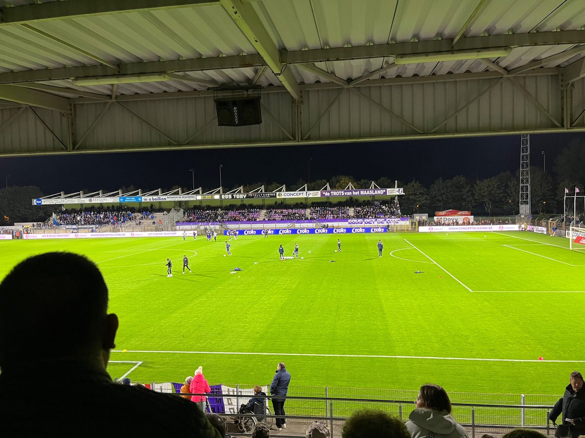 jace_RJC's tweet photo. Patro Eisden-KAA Gent

#CrokyCup #PatGnt https://t.co/uwmGqkiBFP