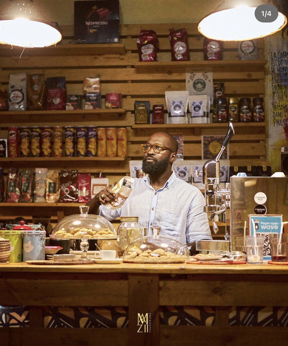 moussa_niang's tweet photo. Salam la Famille comme vous le voyez sur ces images notre farmers coffee shop est partie en fumee . 
Ne vous inquiétez pas . Ce qui nous tue pas nous rend plus fort . À bientôt la famille 🙏👍🏾🔜☺️ https://t.co/Q6UzeBmpFS