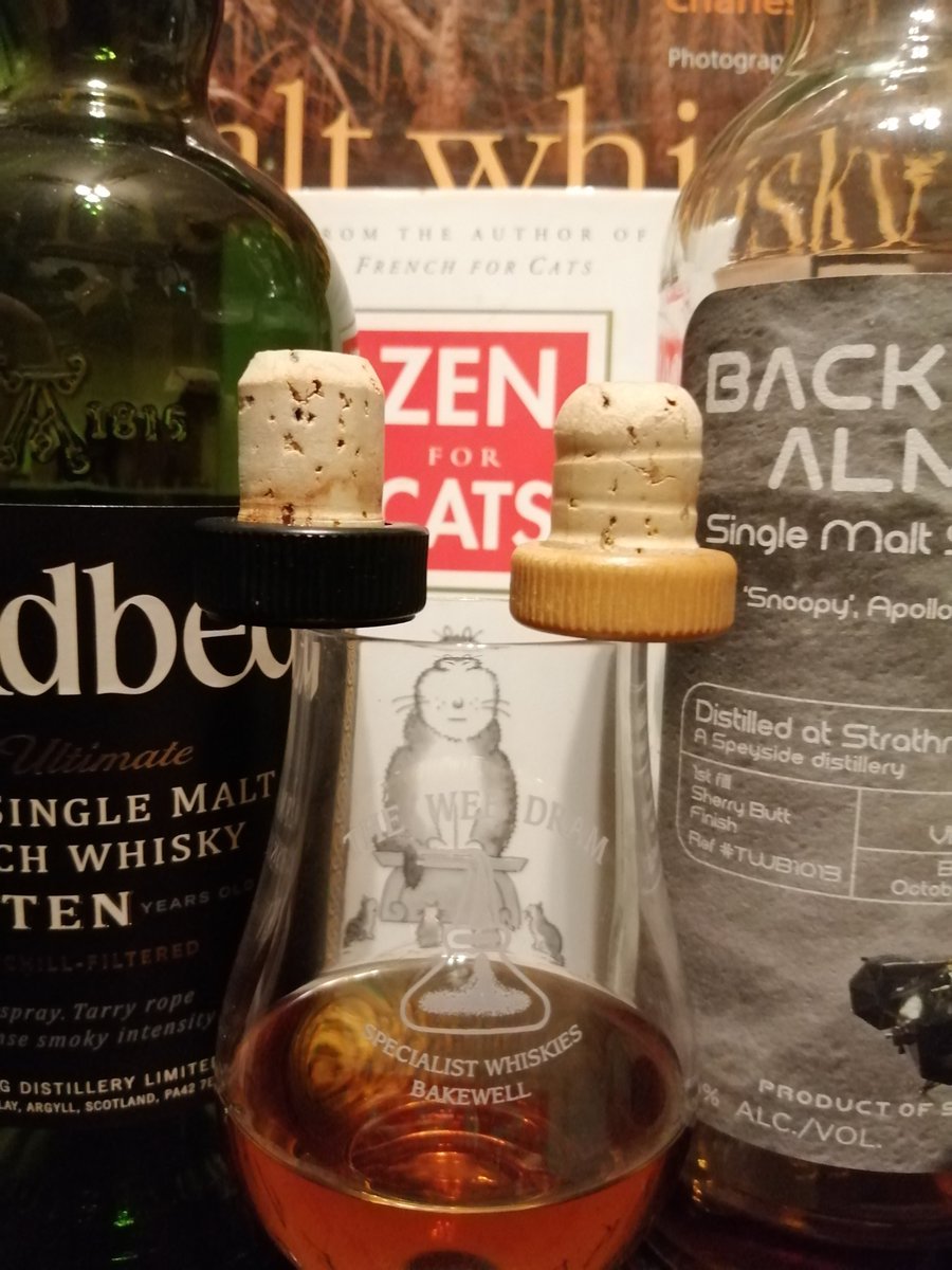 BertSmedley's tweet photo. Peat meets #BrownStuff in a (sexy) #DanceAsOldAsTime for
#WednesdayBlendsday🥃👀
Anyways...
Who's for a dram?
#Flange🥃🐢💥
#DrinkUpHelpOut🐻
#ArdbegTickle🐨 https://t.co/v6DnkHG1CS
